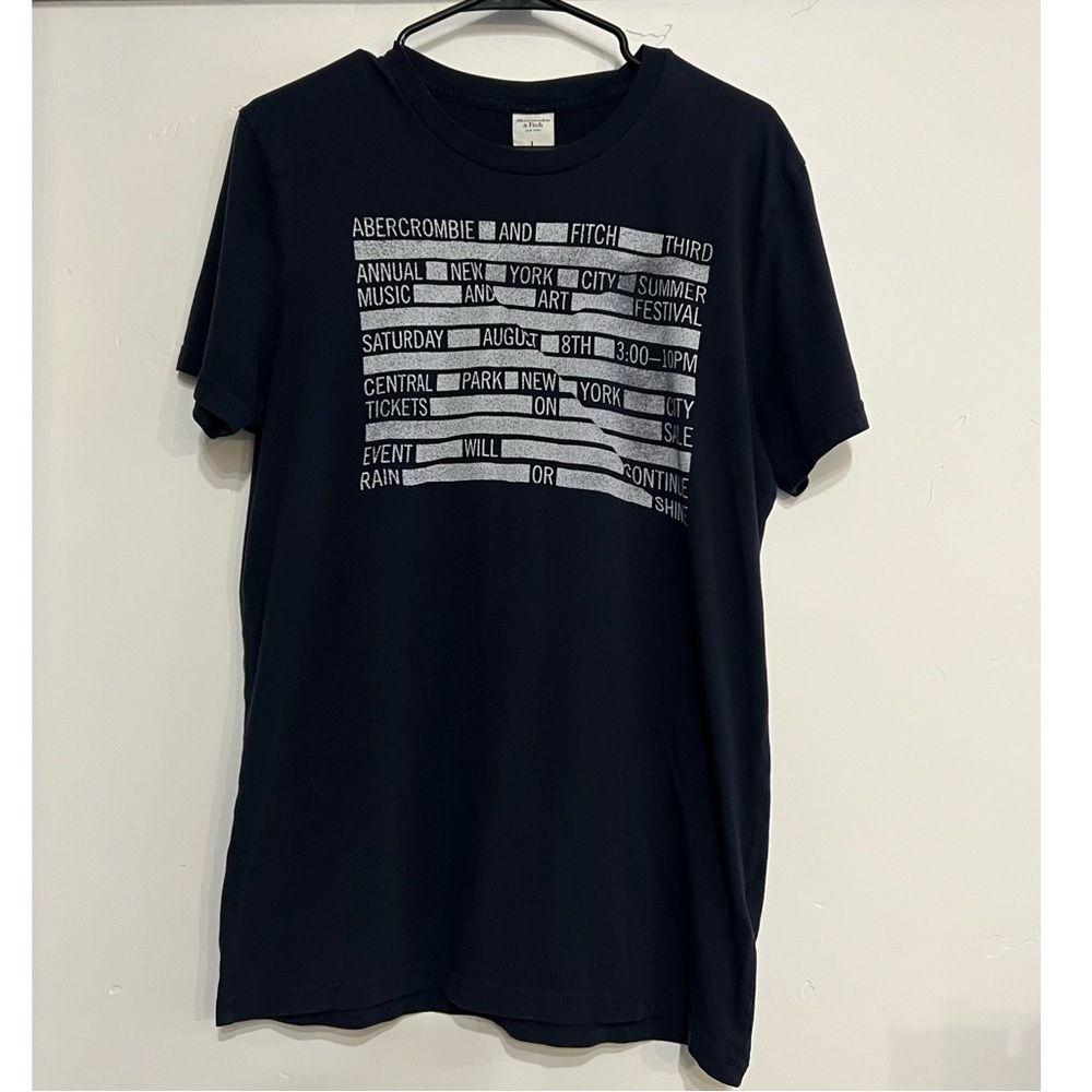 Abercrombie & Fitch Black T-Shirt